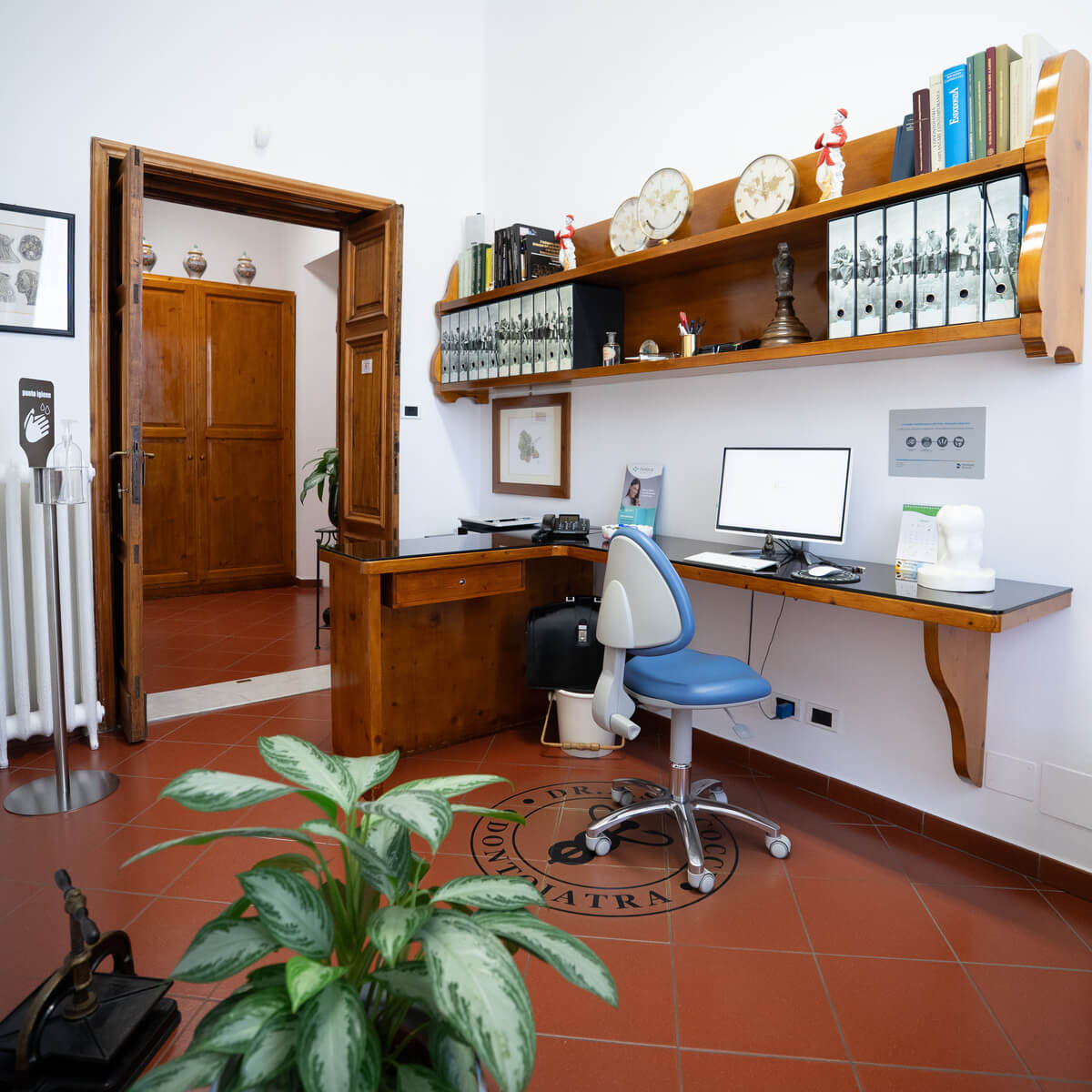 Desk dello studio odontoiatrico Spacocci a Firenze